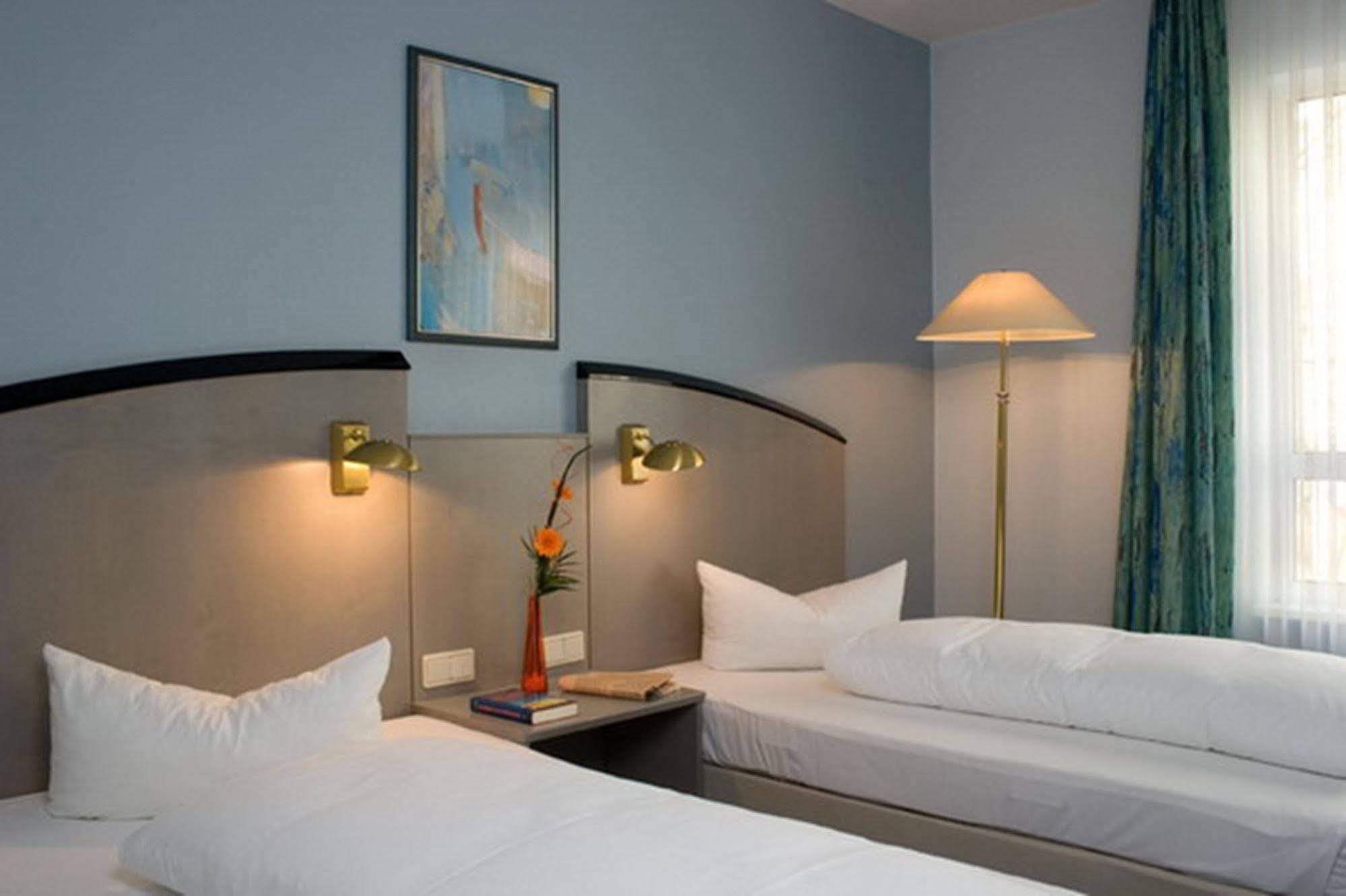 Hotel Alt Tempelhof Berlim Quarto foto