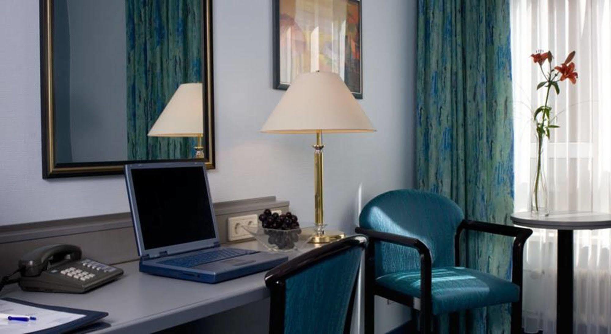 Hotel Alt Tempelhof Berlim Quarto foto
